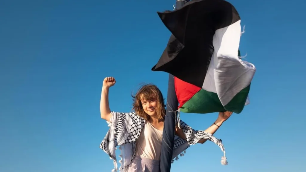 Greta Thunberg Tiba di Paris Setelah Deportasi dari Israel