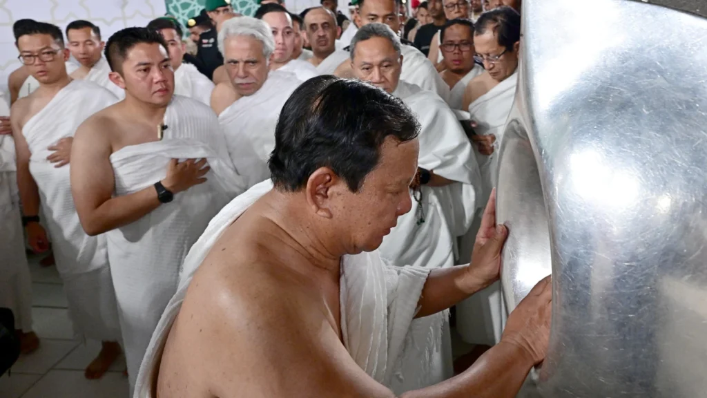 Presiden Prabowo Subianto Laksanakan Umrah di Mekkah