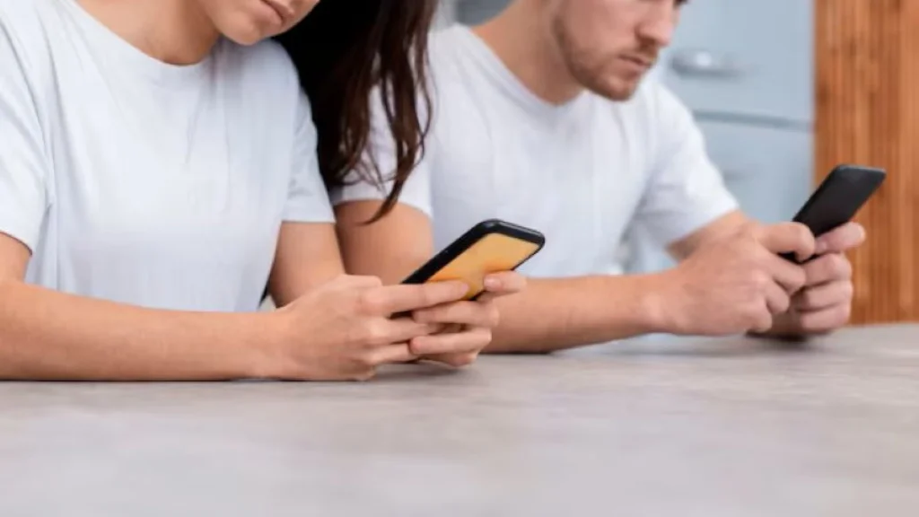 Menjaga Hubungan Sehat di Era Media Sosial: Tips dan Trik
