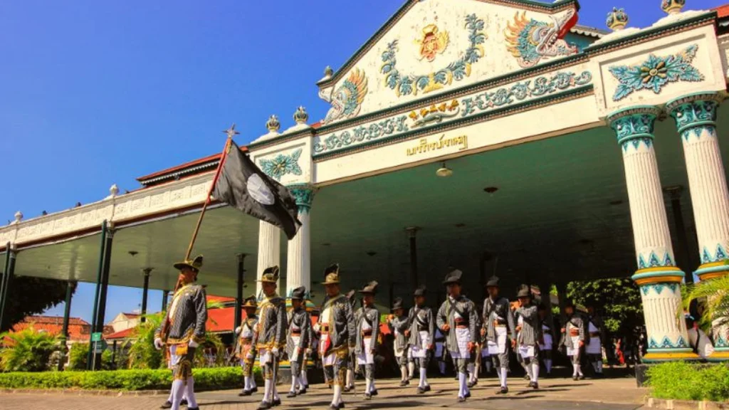 Liburan Seru Tanpa Menguras Kantong: 5 Destinasi Menarik di Indonesia