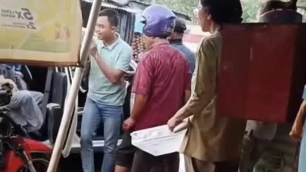 Insiden Memaksa Penumpang Turun dari Taksi Online di Stasiun Tigaraksa