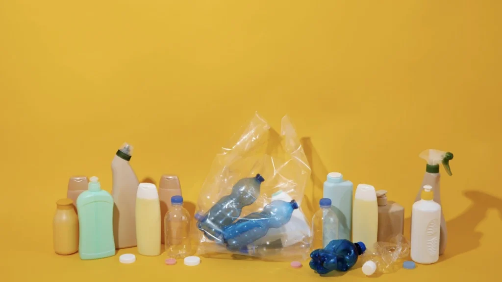 Inovasi Enzim Pemecah Plastik: Solusi Masa Depan untuk Sampah Plastik
