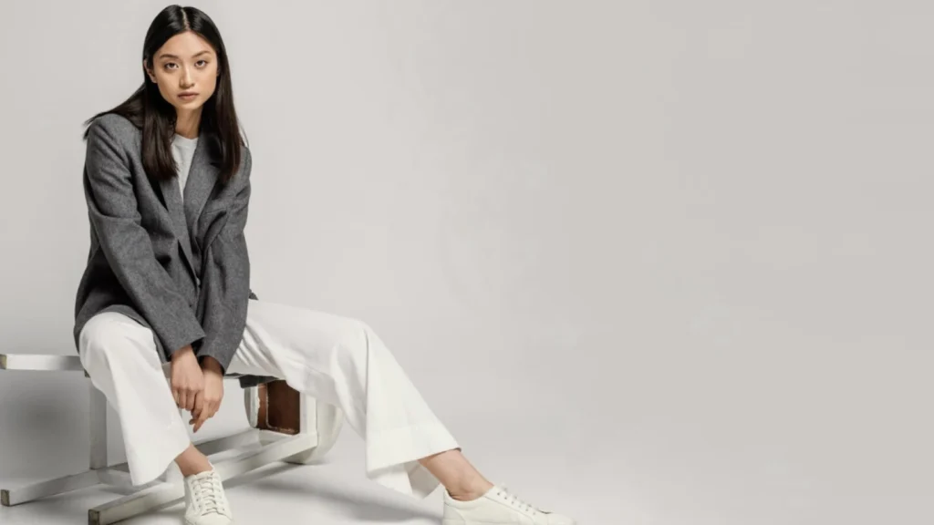 Mengapa Tren Fashion Minimalis Semakin Diminati di Kalangan Milenial