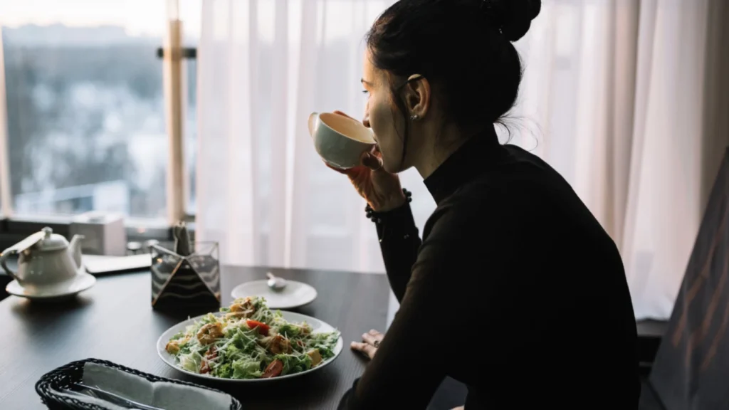 Menikmati Makan Bersama dengan Mindful Eating