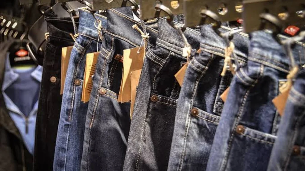 Denim: Timeless Fashion atau Tren yang Melelahkan?