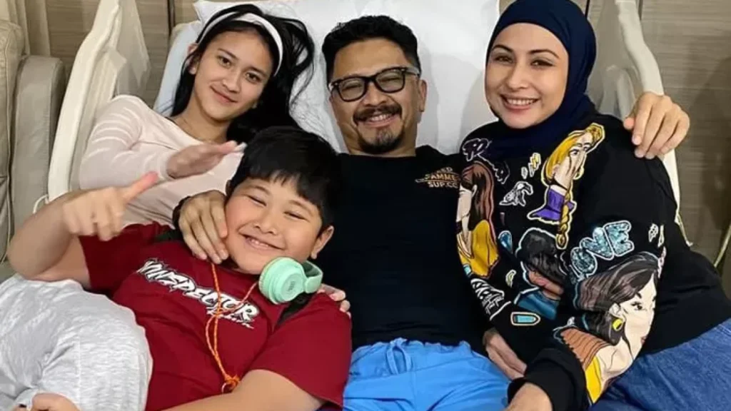 Kecelakaan di Kamar Mandi, Ferry Maryadi Alami Cedera Tulang Belakang