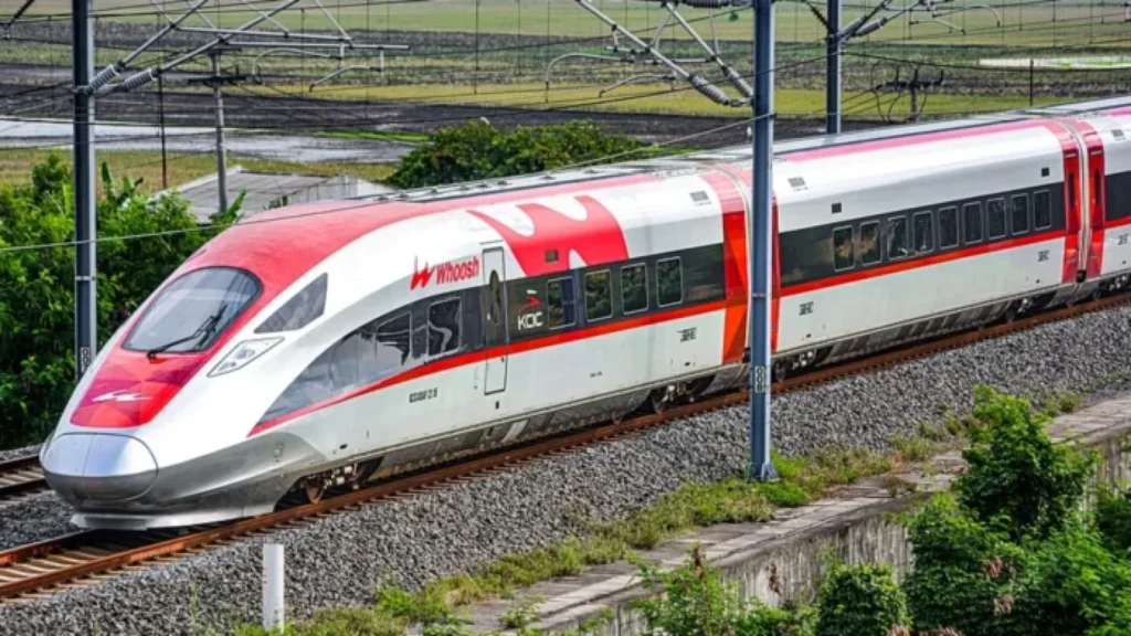 Kereta Cepat Jakarta-Bandung: Sebuah Pengalaman Nyaman dan Efisien