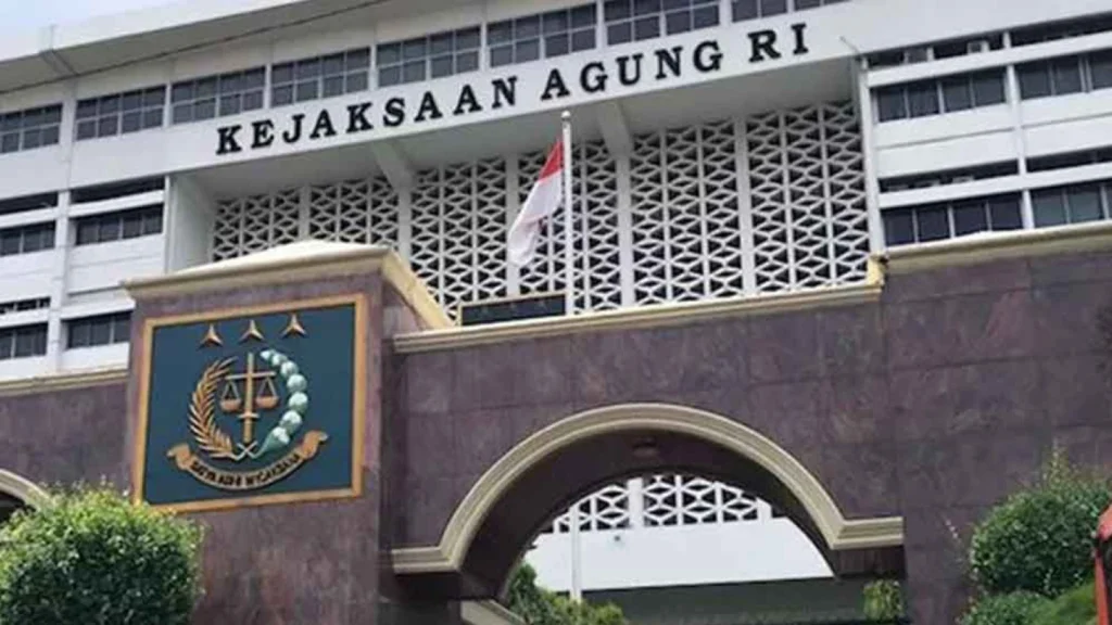 Kejagung Tetapkan Riza Chalid dan Delapan Tersangka Lainnya dalam Kasus Korupsi Pertamina