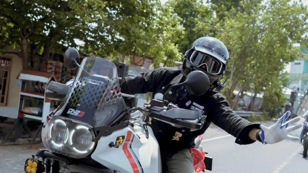 Kecelakaan Desta Mahendra saat Touring di Lombok: Kronologi dan Dampak