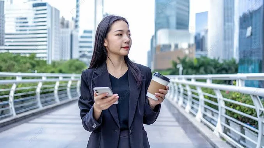 Mix Gaya Office Look dan Street Style untuk Penampilan yang Menarik