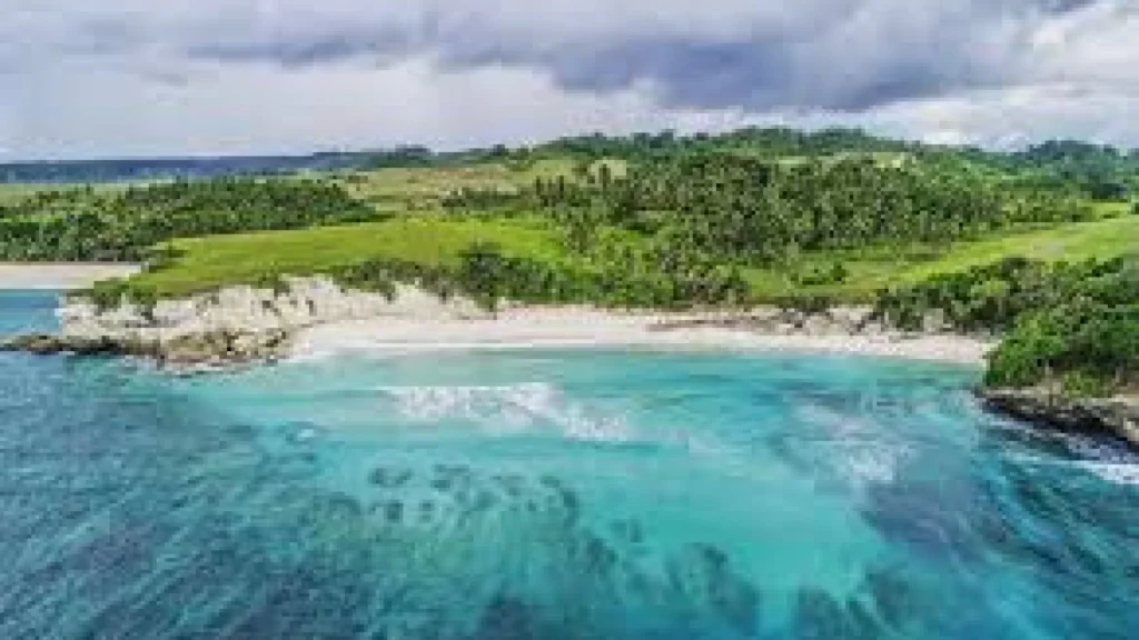 Destinasi Liburan Tenang di Indonesia: Menyusuri Alam yang Memukau