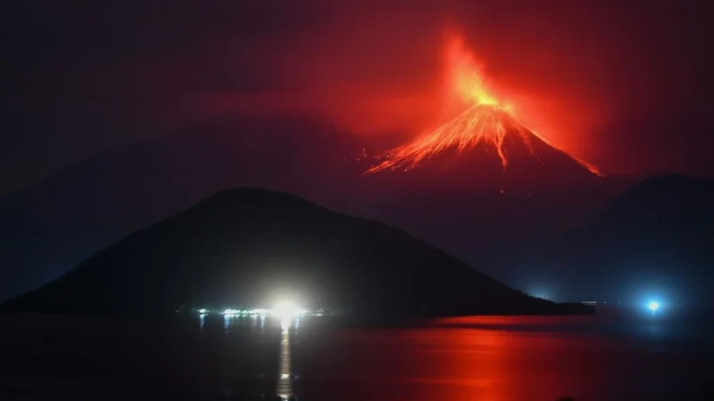 Erupsi Gunung Lewotobi Laki-laki: Perubahan Signifikan dan Peringatan Kewaspadaan