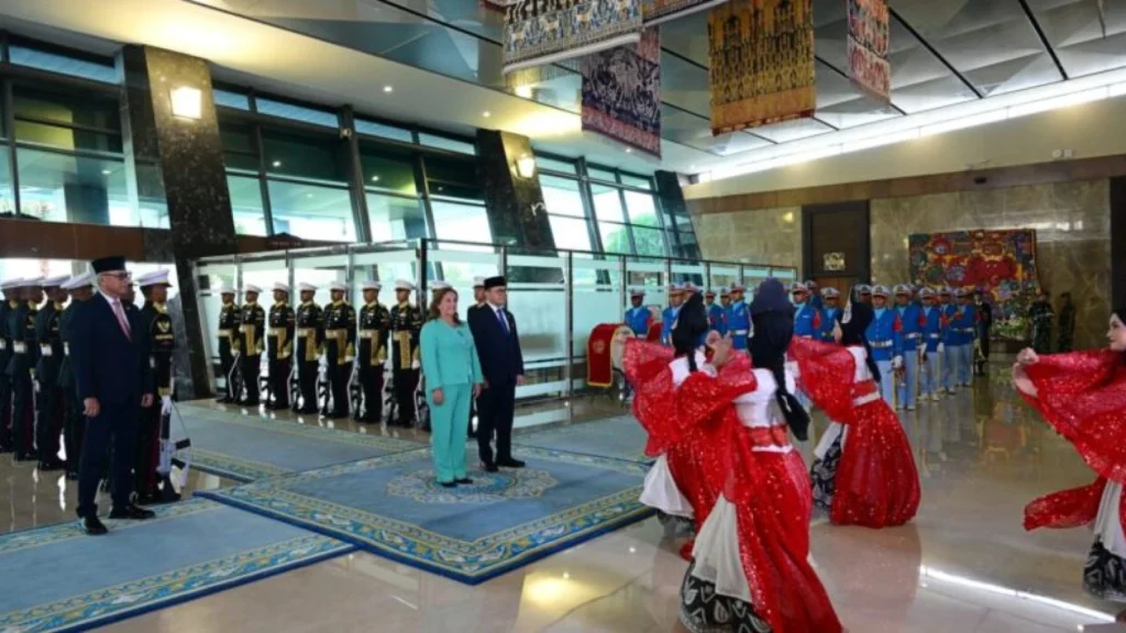 Kunjungan Kenegaraan Presiden Peru ke Indonesia Berlangsung Meriah