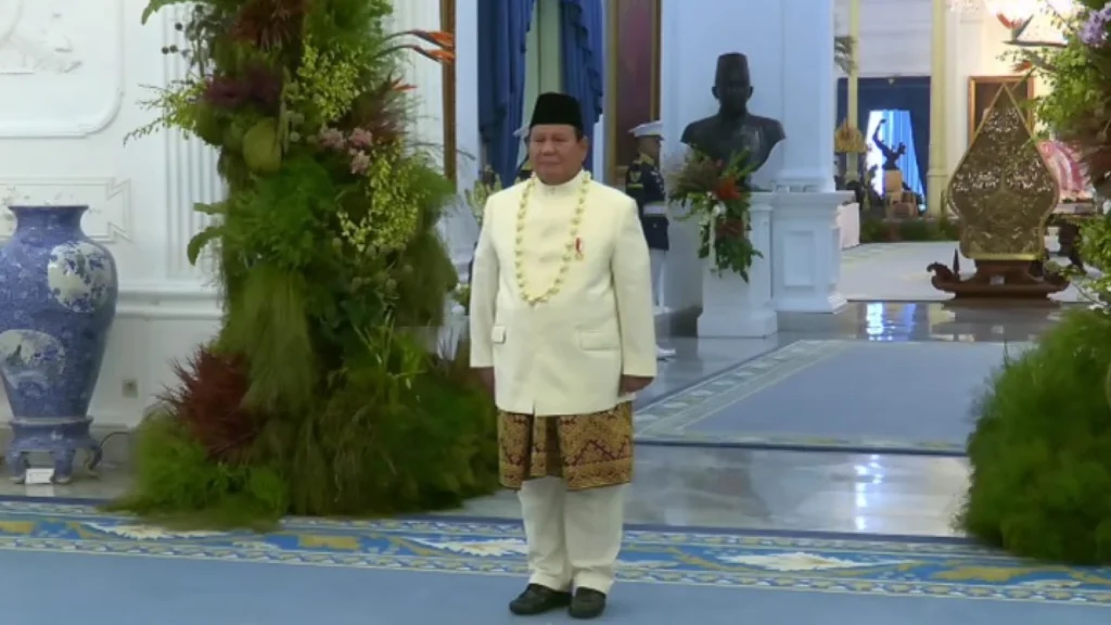 Pesan Persatuan dalam Busana Adat: Kehadiran Presiden Prabowo di HUT ke-80 RI