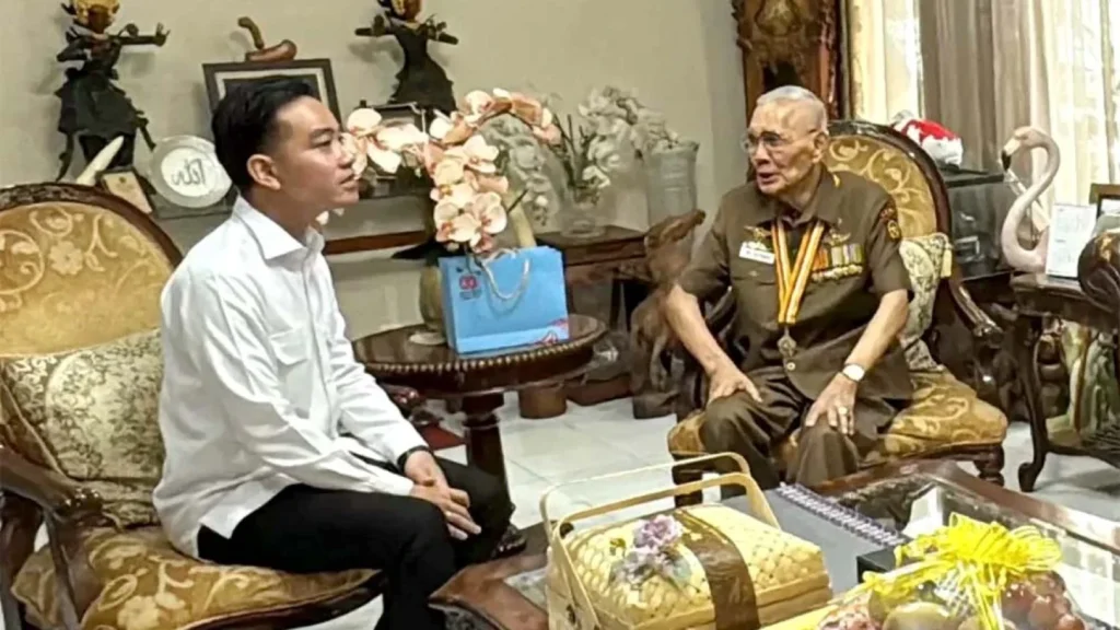 Kunjungan Gibran Rakabuming ke Try Sutrisno: Pelajaran Berharga dan Isu Pemakzulan