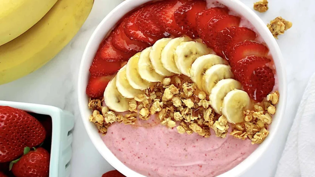 Smoothie Bowl: Menu Sehat yang Menggugah Selera