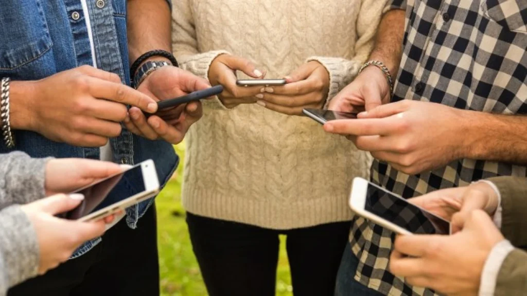 Mengatasi Ketergantungan Gadget di Era Digital