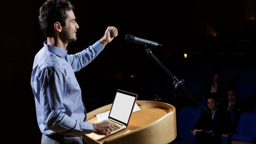 Mengapa Public Speaking Penting untuk Generasi Muda